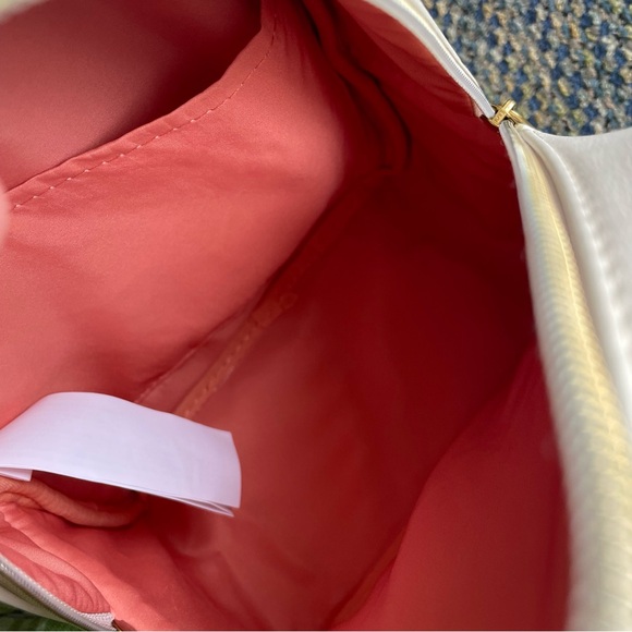 Disney Loungefly Floral Cream Winnie the Pooh Mini Backpack EUC - Picture 8 of 8